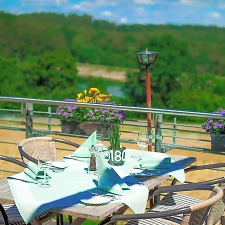 Stausee-hotel 3* מצינגן