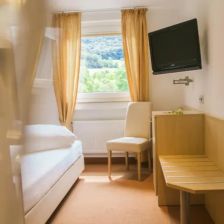 Stausee-hotel ホテル