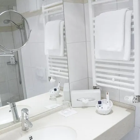 ホテル Stausee-hotel