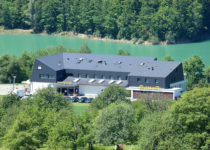 - ستاوسي فندق