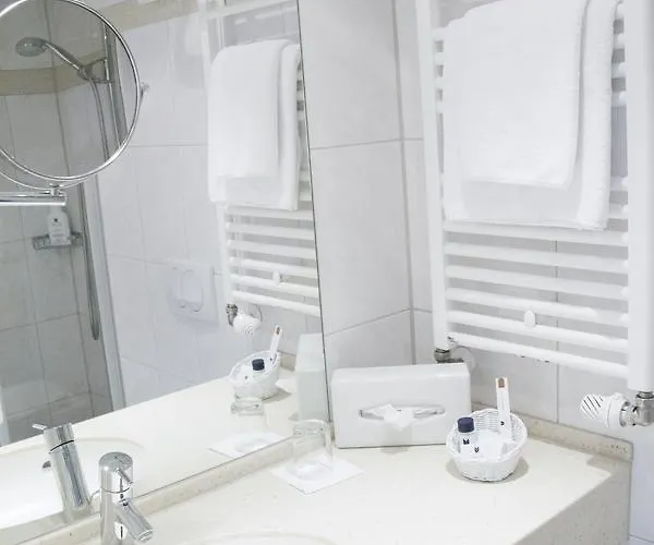 فندق - ستاوسي