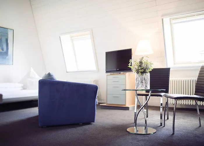 - ستاوسي فندق