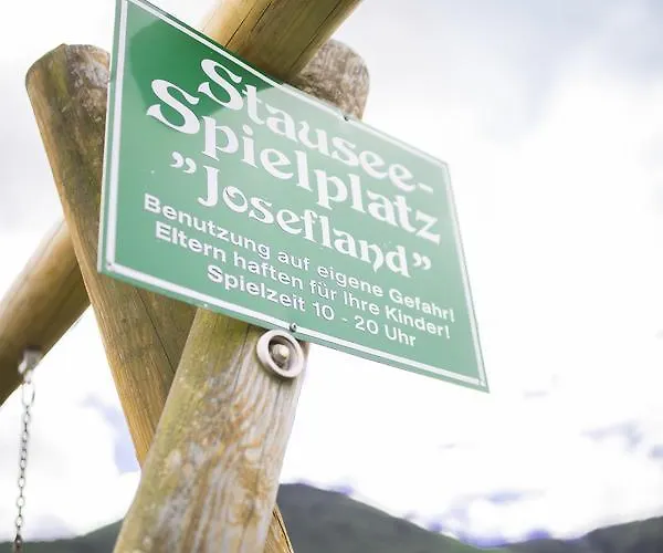 - ستاوسي فندق 3*